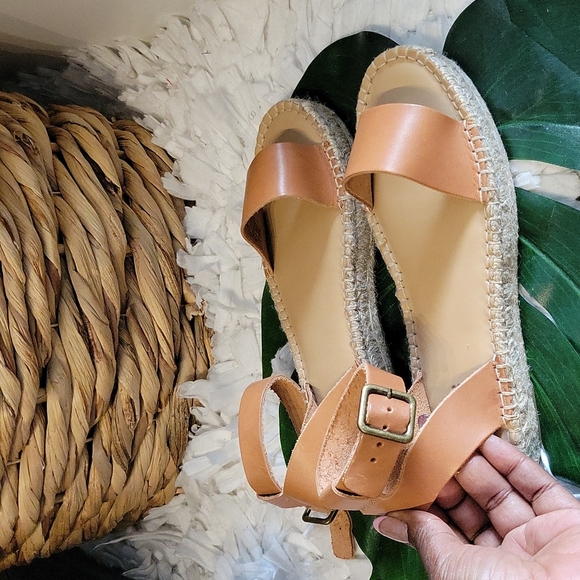 NWOT Soludos camel espadrille strappy sandals Size 8 - Picture 1 of 8